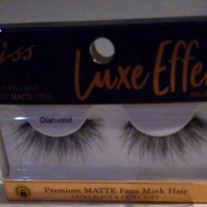 (Kiss) diamond eyelashes 2 packs one price